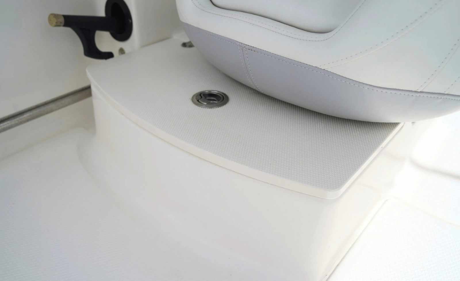 2016 Robalo R207