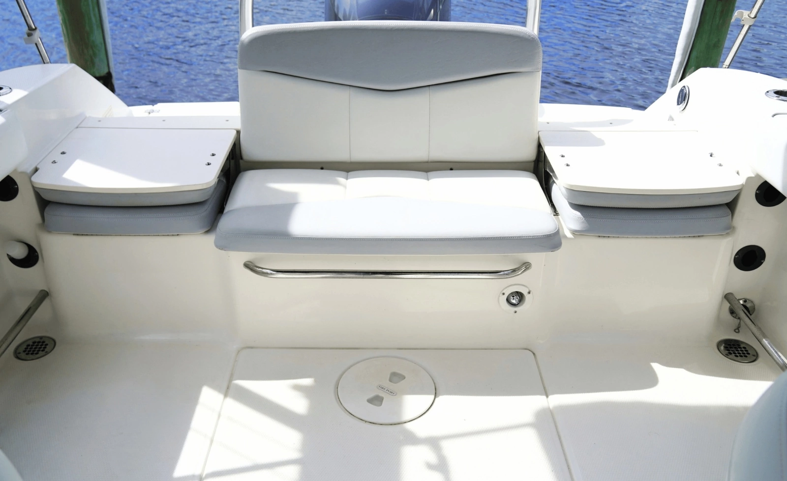 2016 Robalo R207