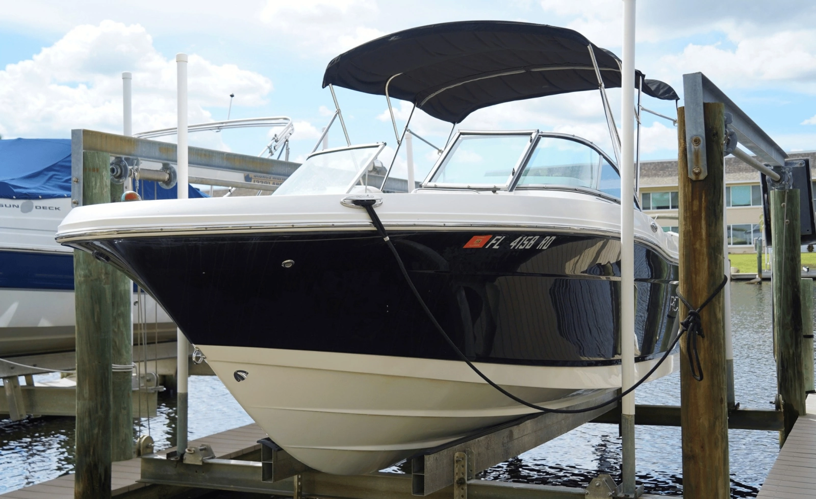 2016 Robalo R207