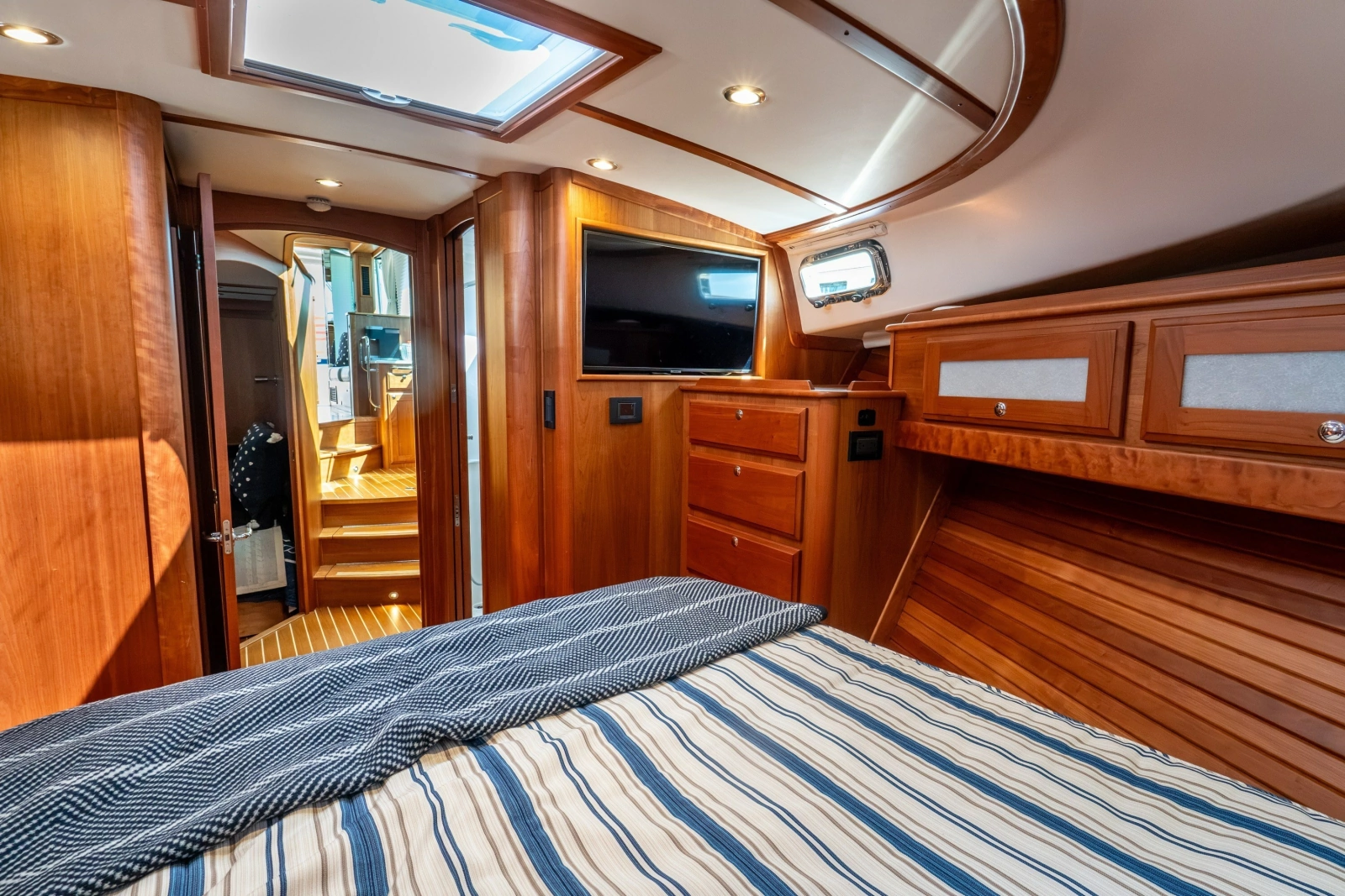 2023 Sabre 45 Salon Express