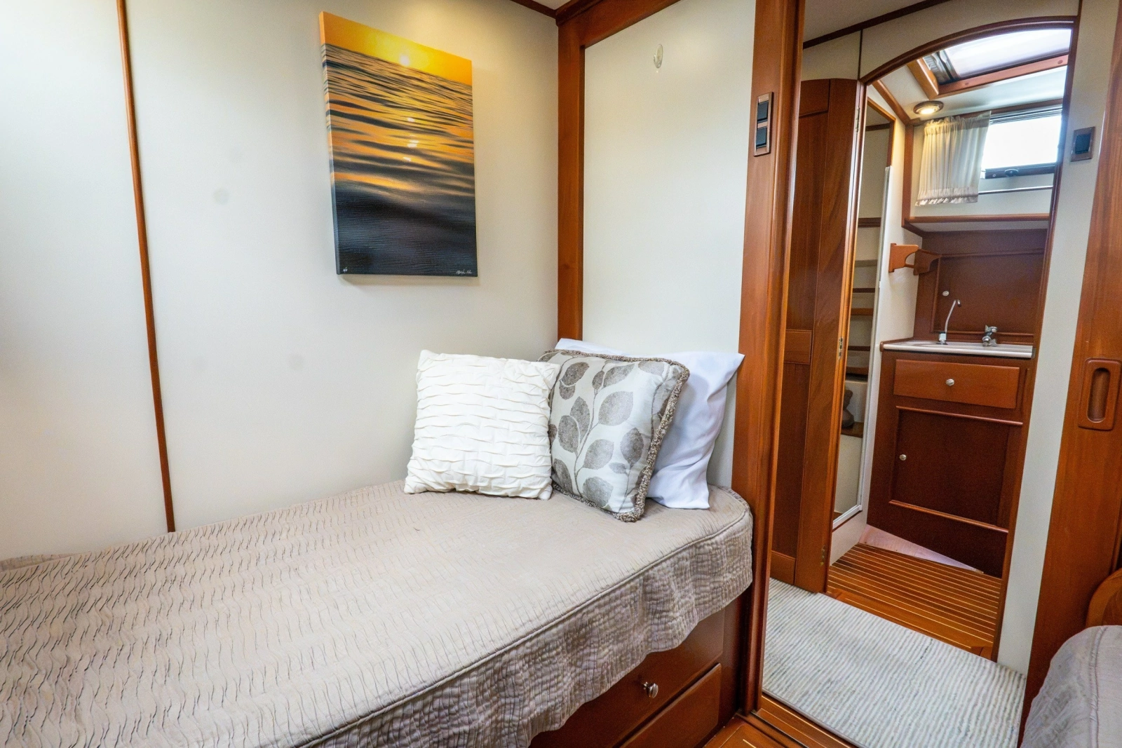 2003 Grand Banks 54