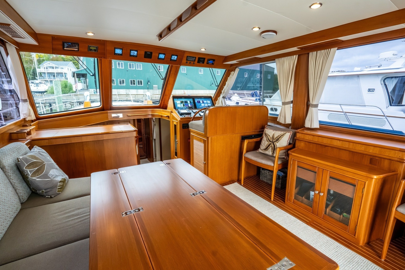 2003 Grand Banks 54