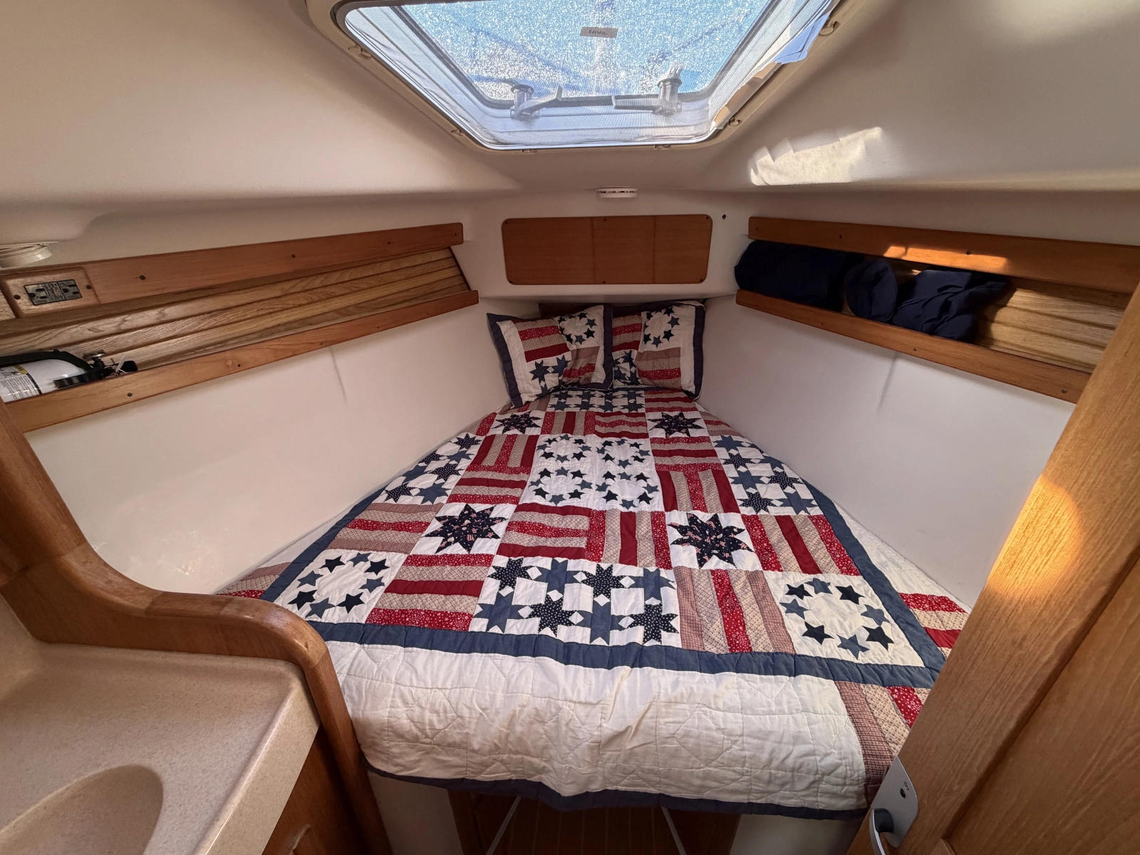 2001 Catalina 380