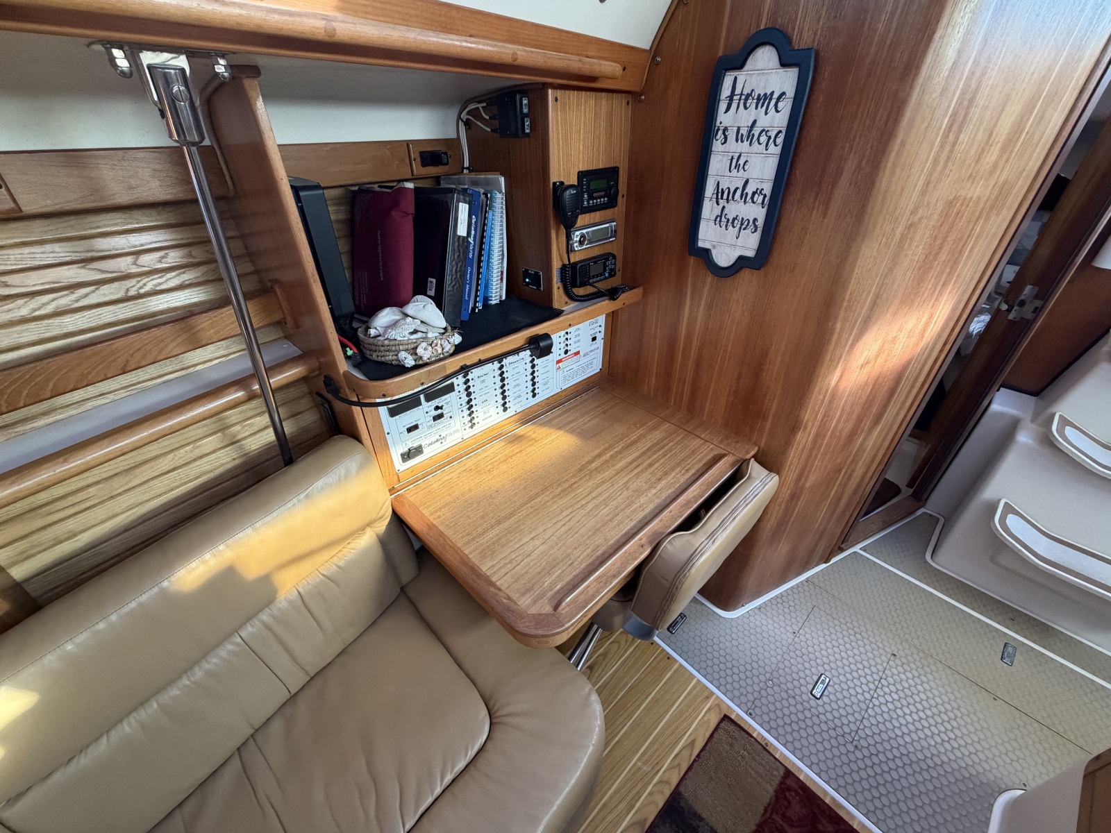 2001 Catalina 380