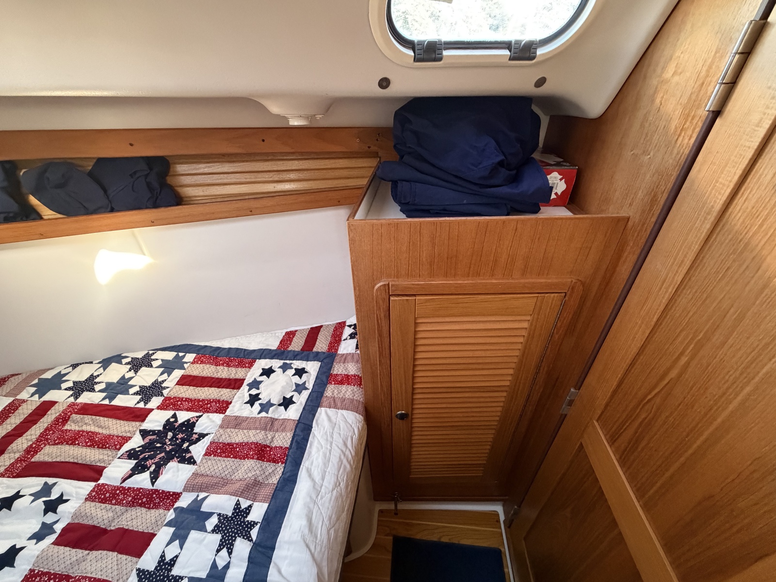 2001 Catalina 380