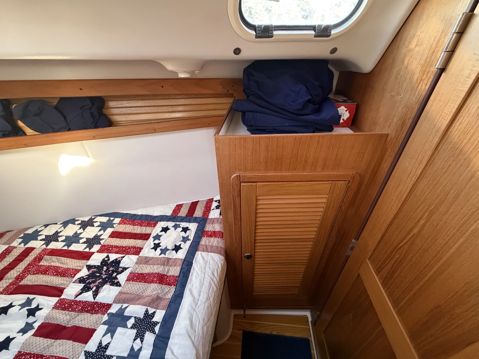 2001 Catalina 380