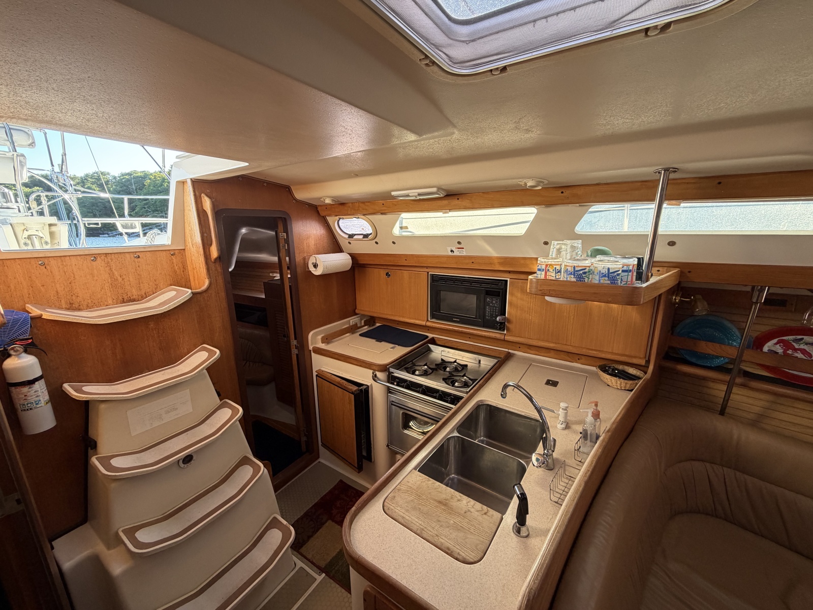 2001 Catalina 380