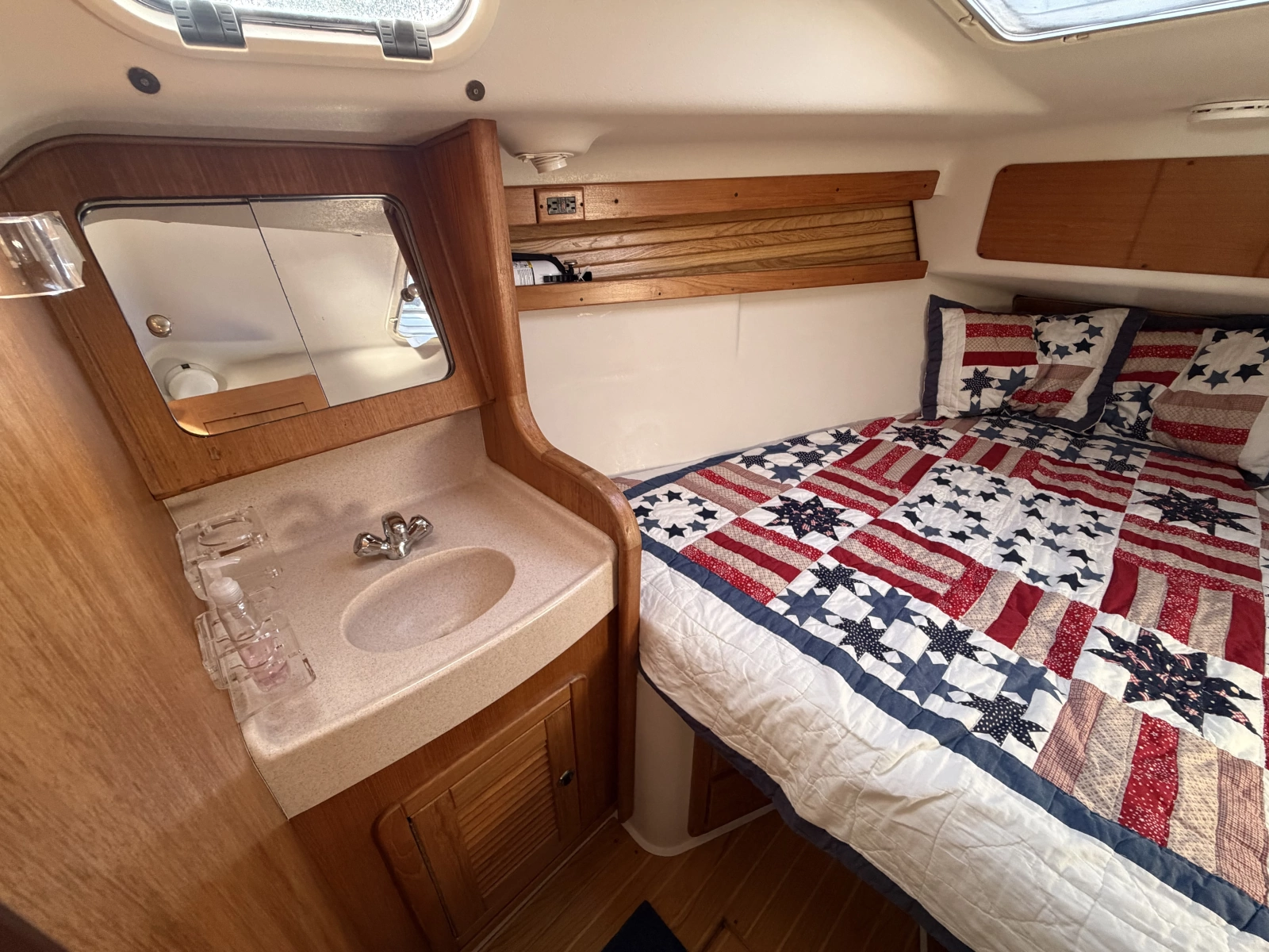 2001 Catalina 380