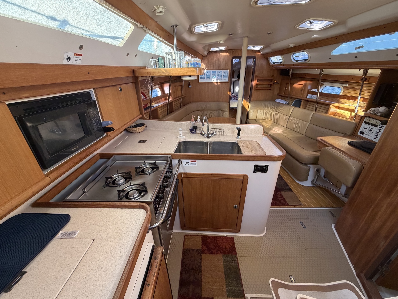 2001 Catalina 380