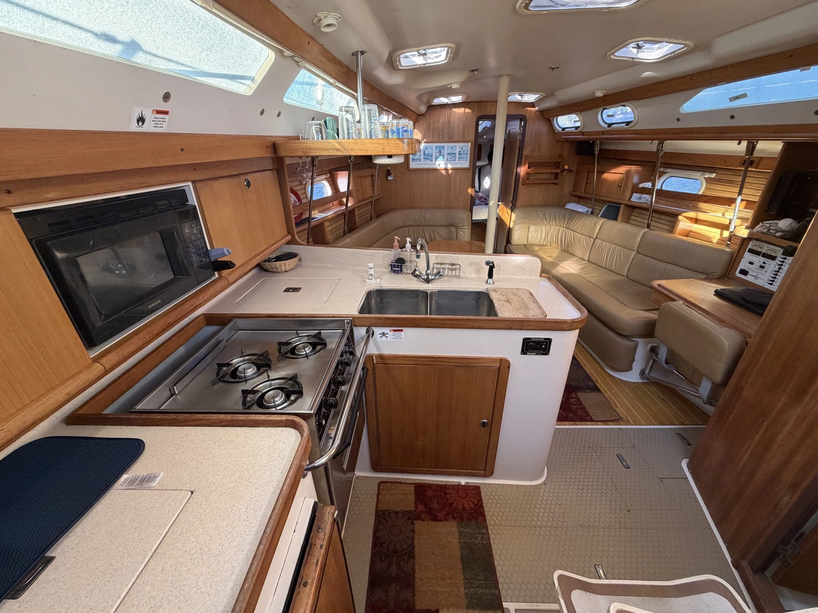 2001 Catalina 380