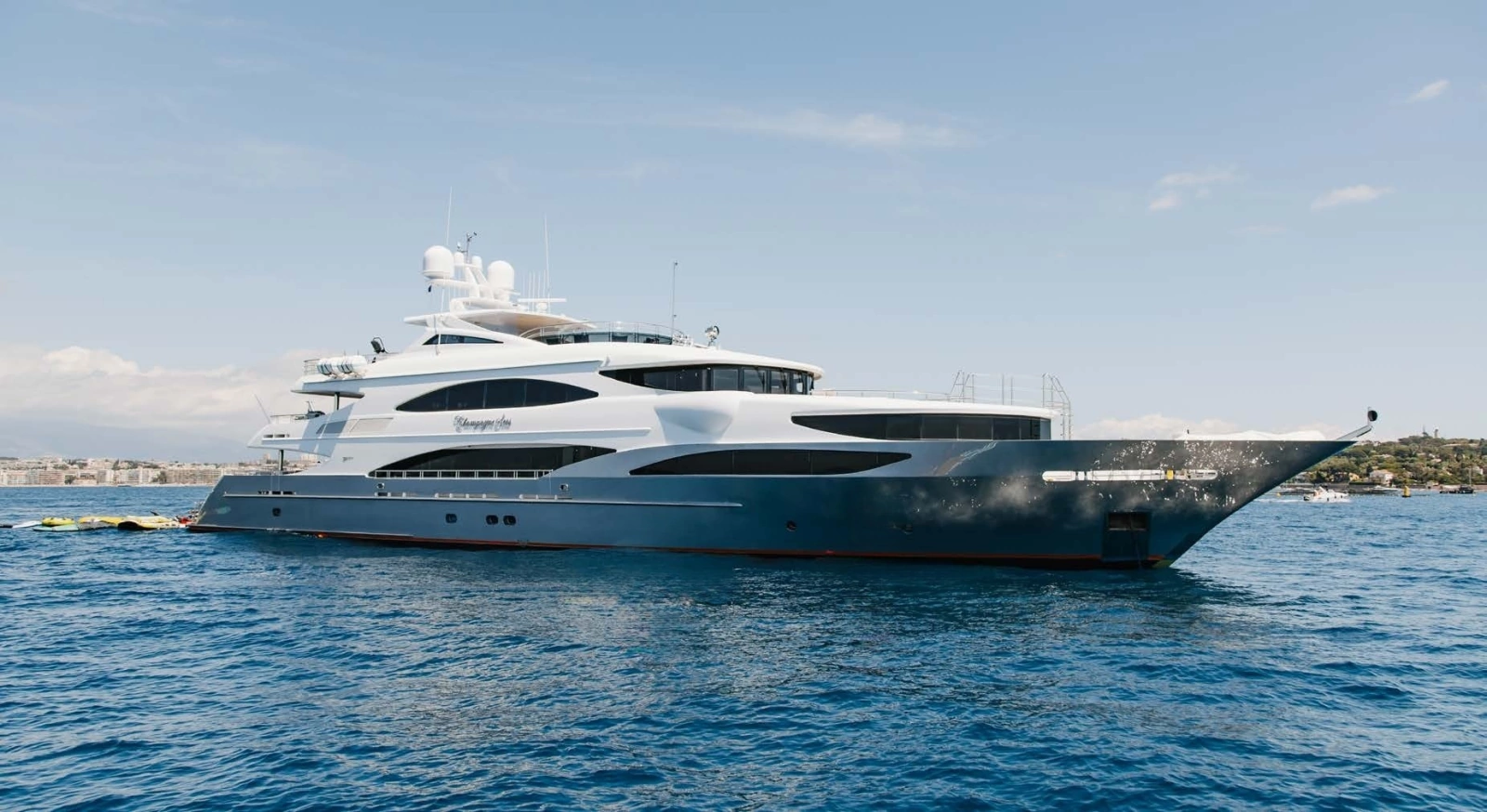 2012 Trinity Yachts Tri-Deck