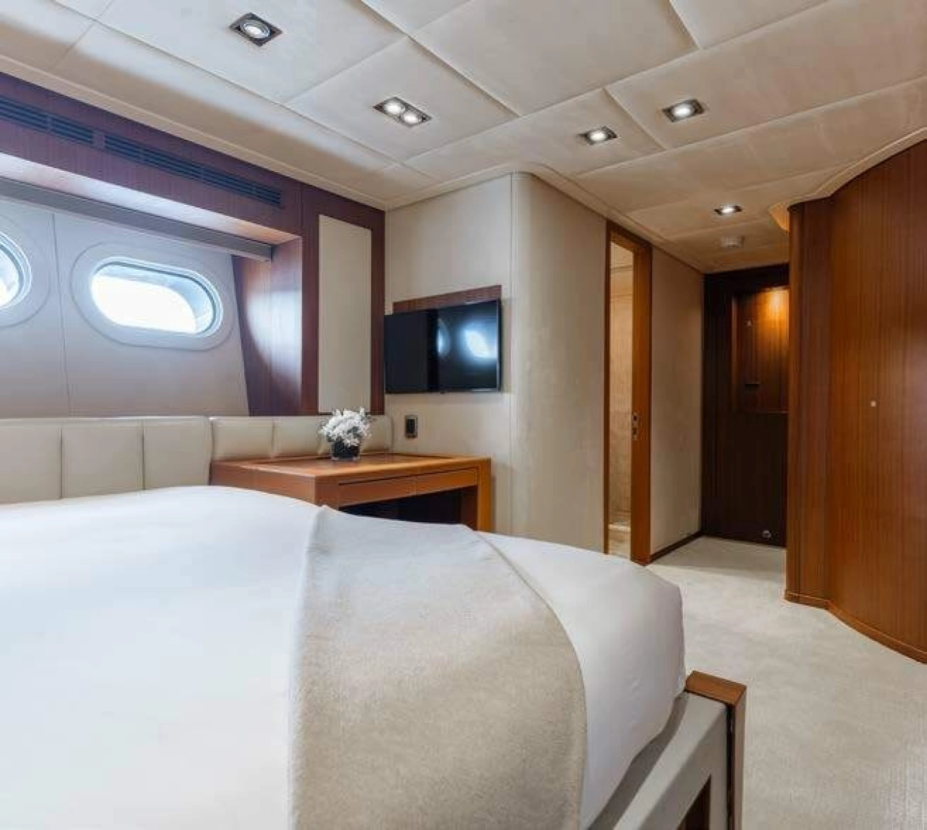 2012 Trinity Yachts Tri-Deck