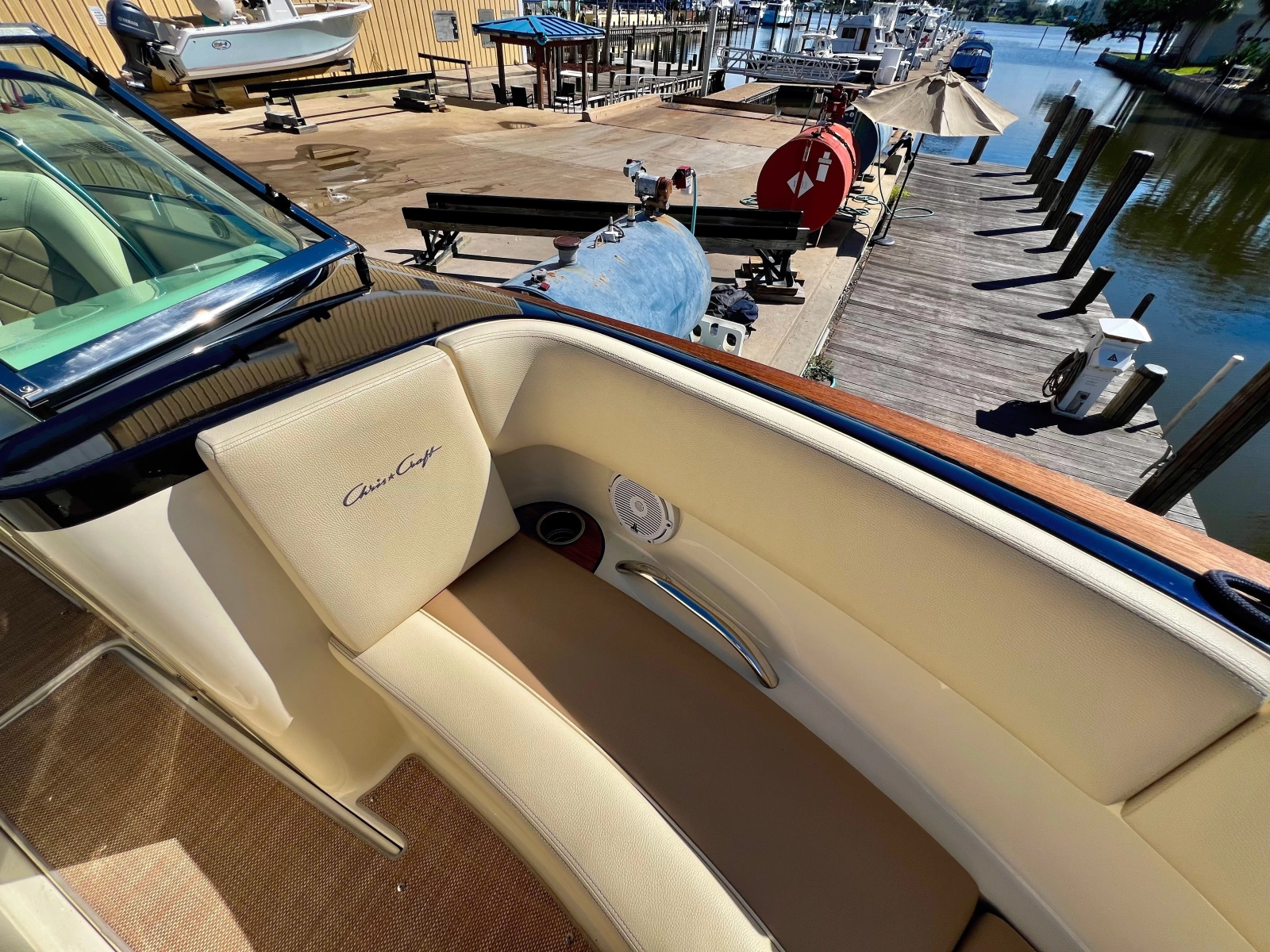 2020 Chris-Craft Launch 27