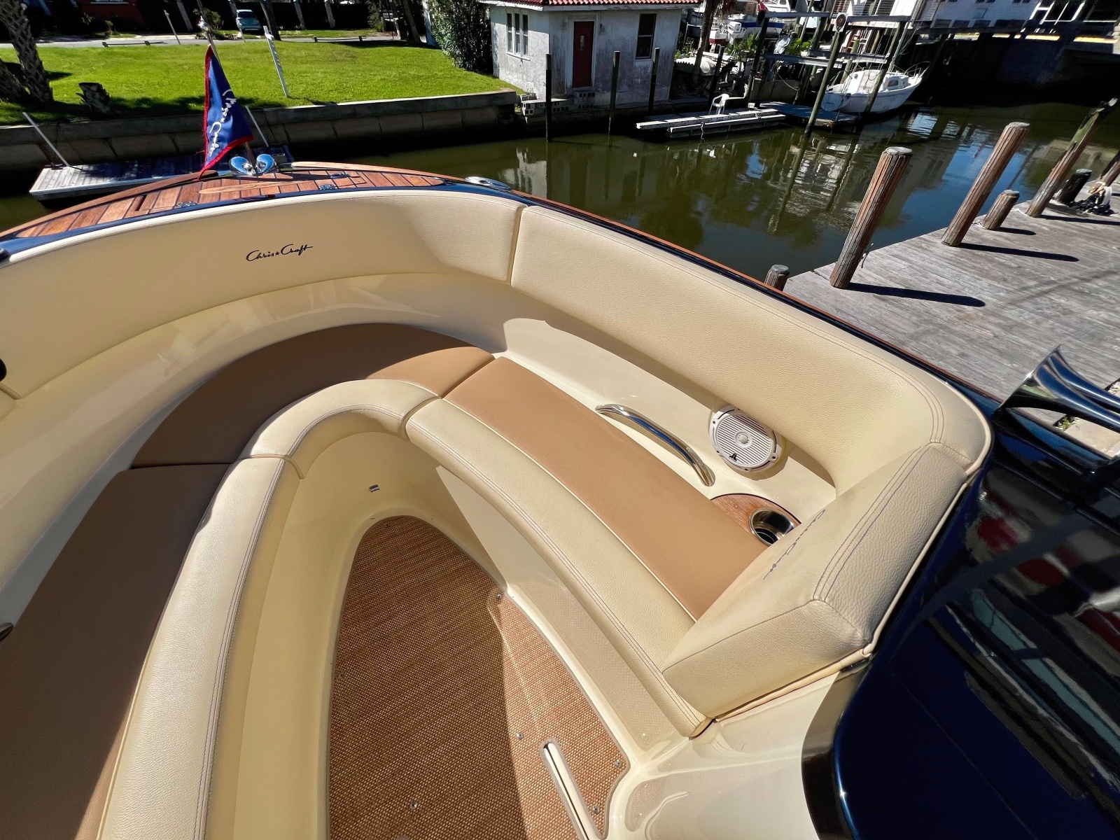 2020 Chris-Craft Launch 27