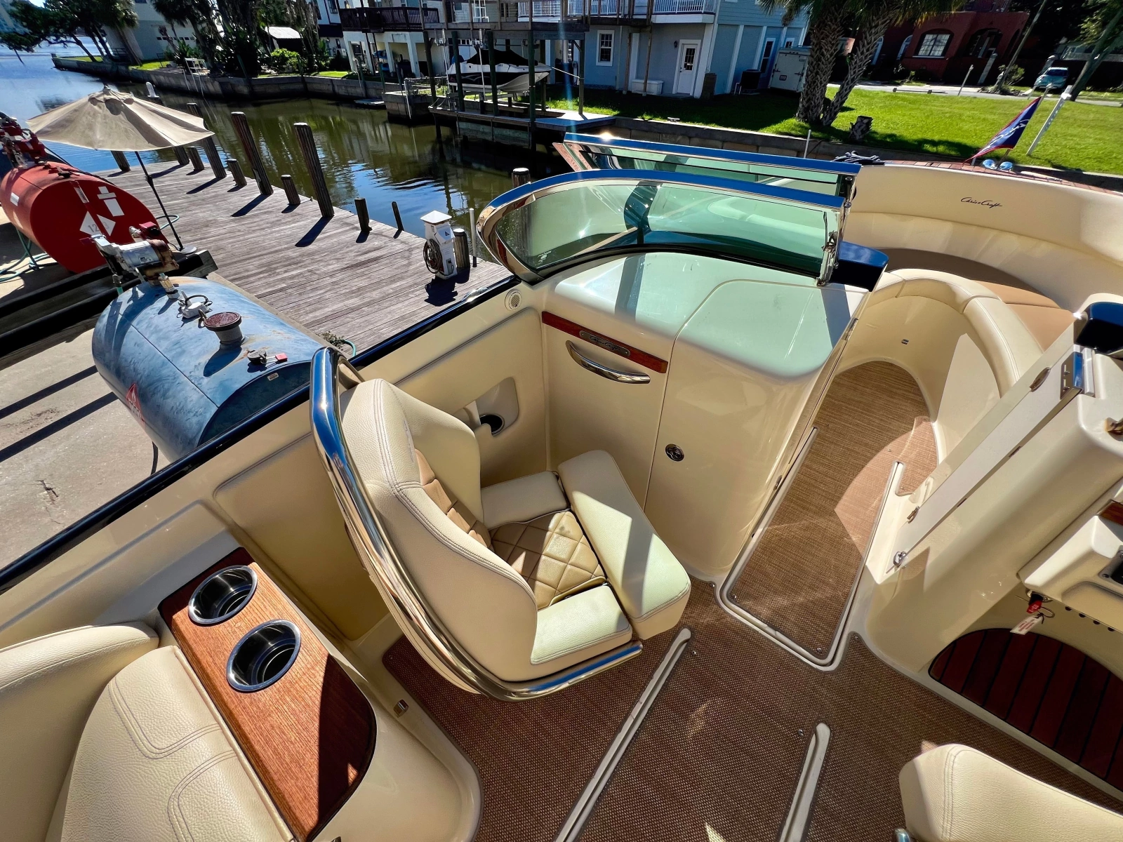 2020 Chris-Craft Launch 27