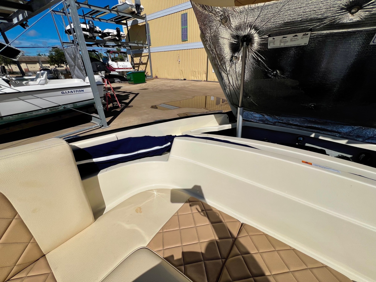 2020 Chris-Craft Launch 27