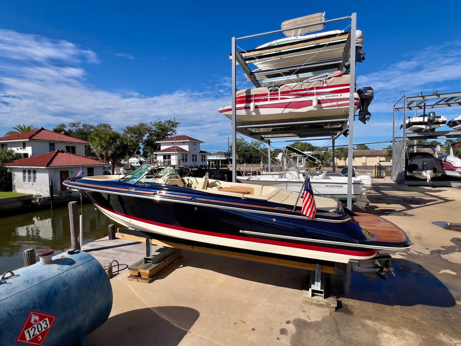 2020 Chris-Craft Launch 27