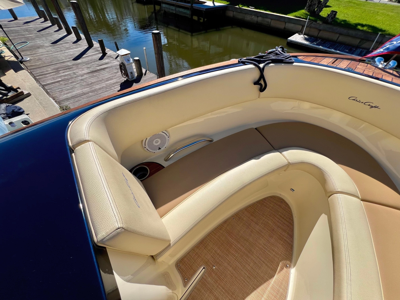 2020 Chris-Craft Launch 27