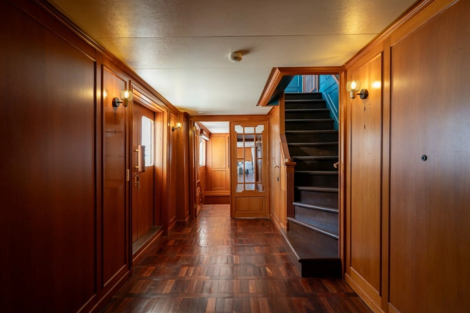 1979 Feadship 