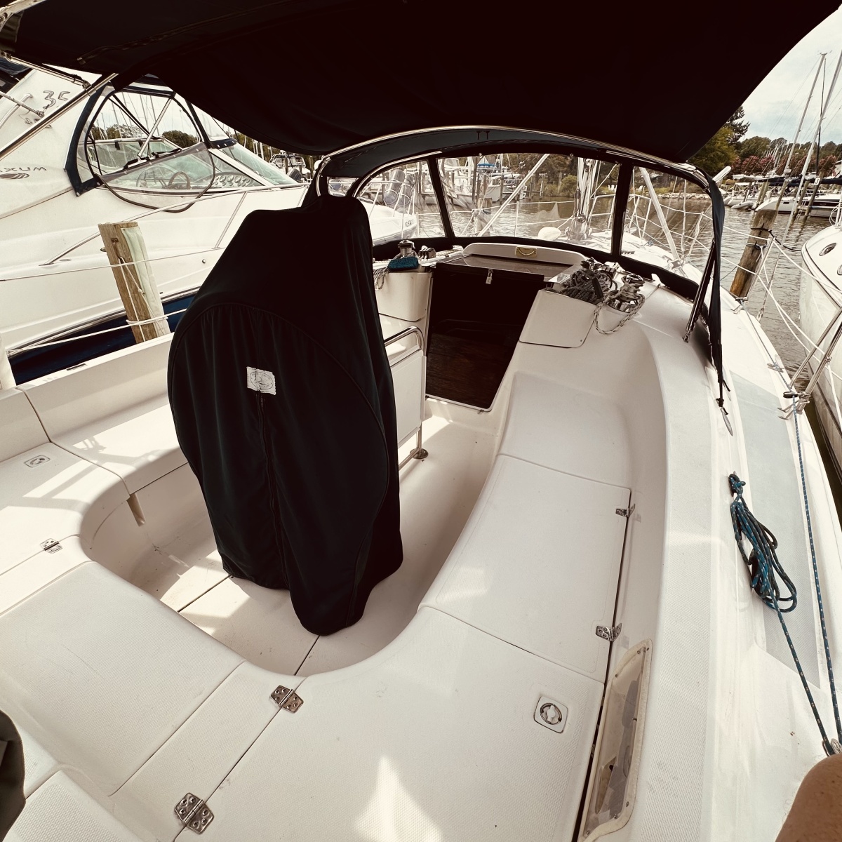 2002 Hunter 356