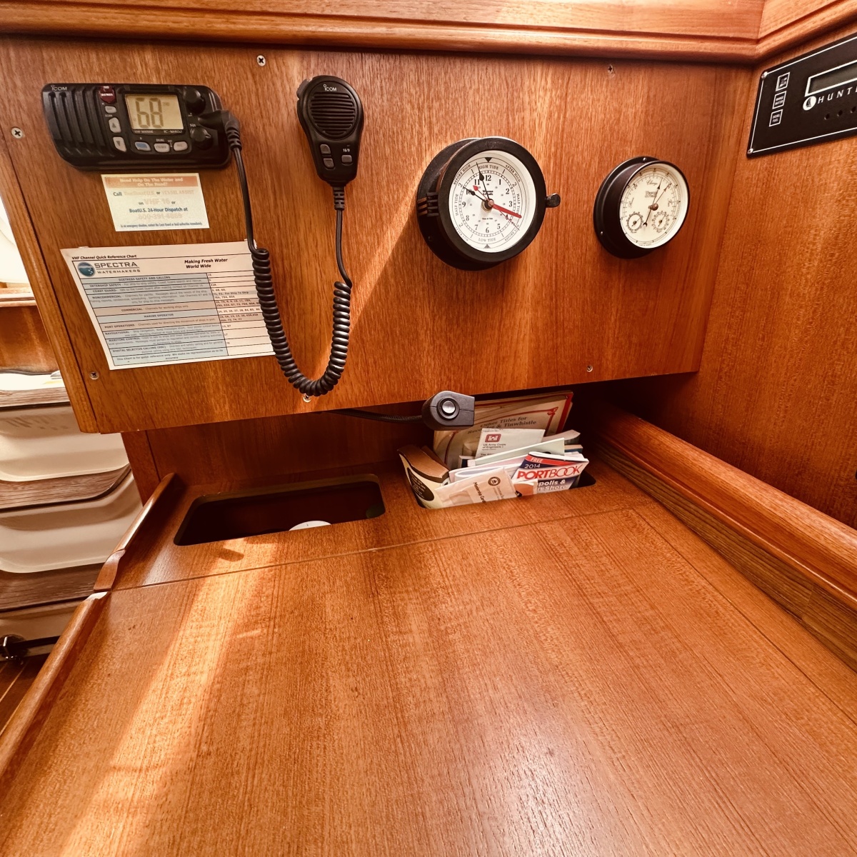 2002 Hunter 356