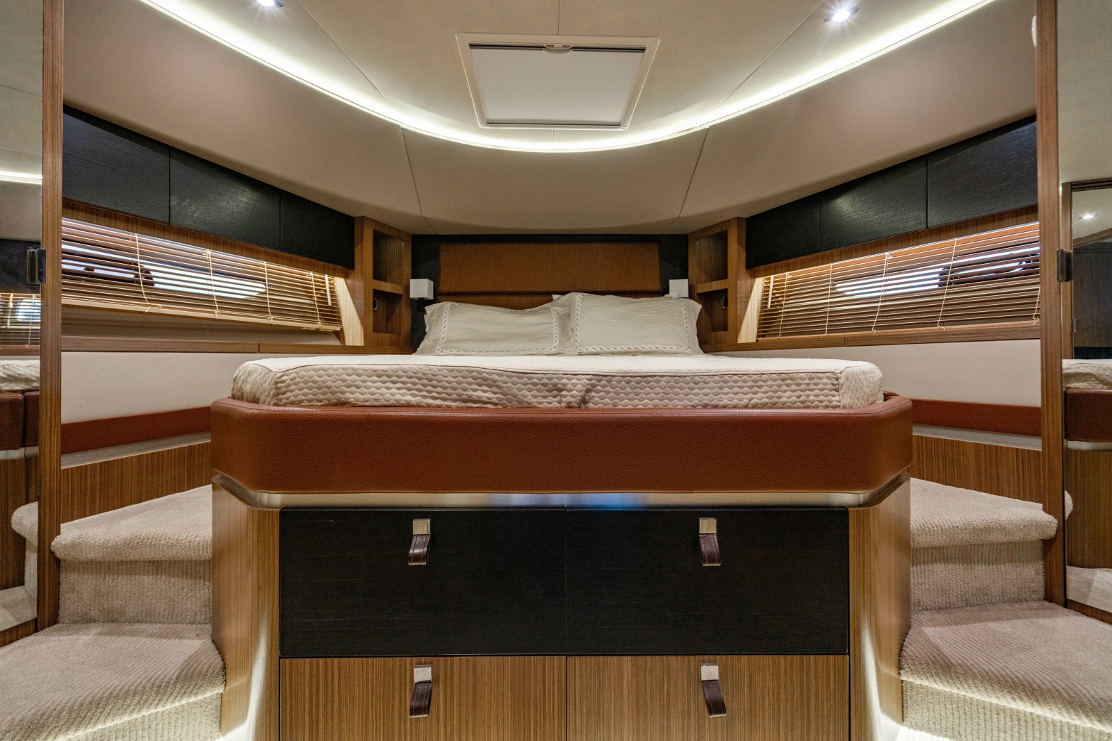 2017 Sea Ray L65