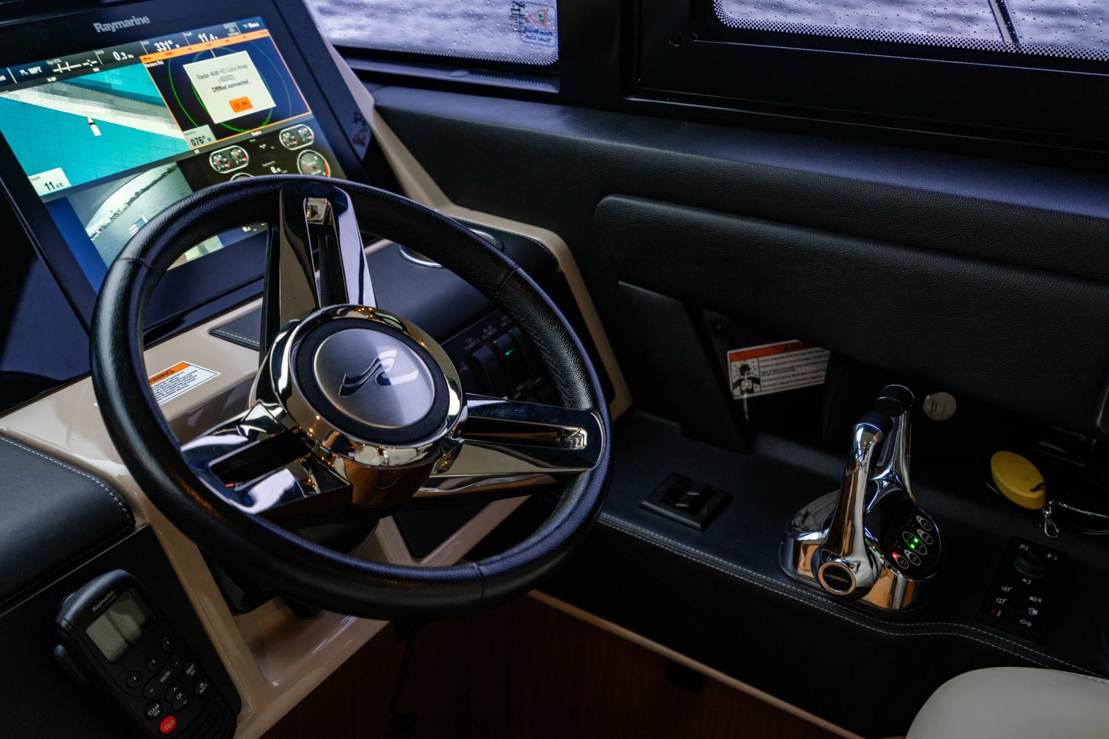 2017 Sea Ray L65