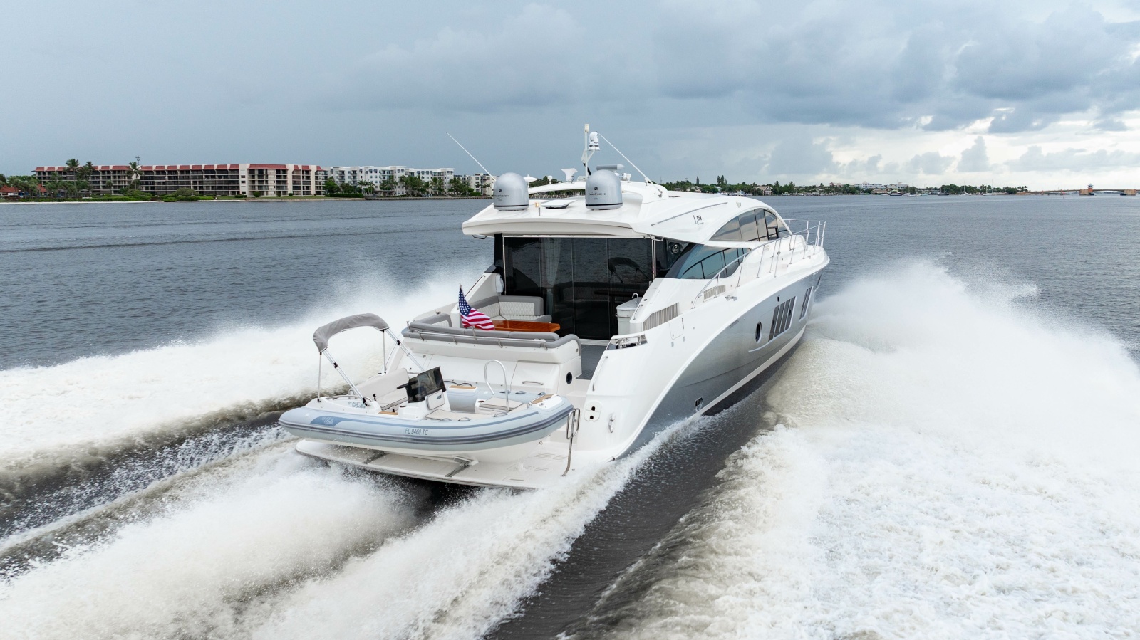2017 Sea Ray L65