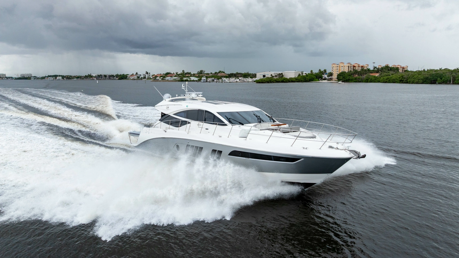 2017 Sea Ray L65