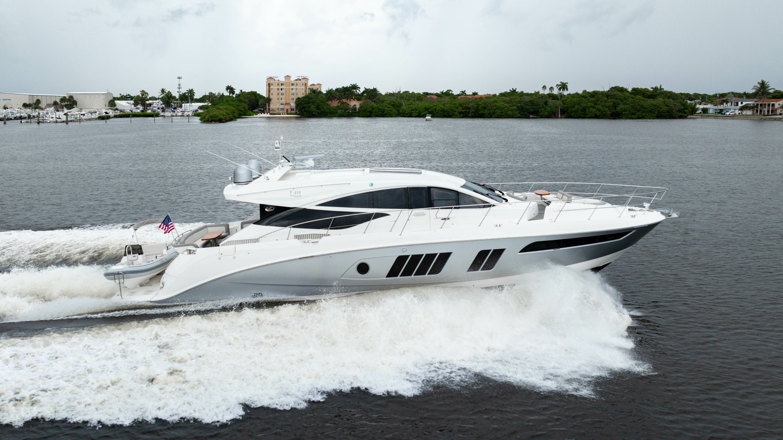2017 Sea Ray L65