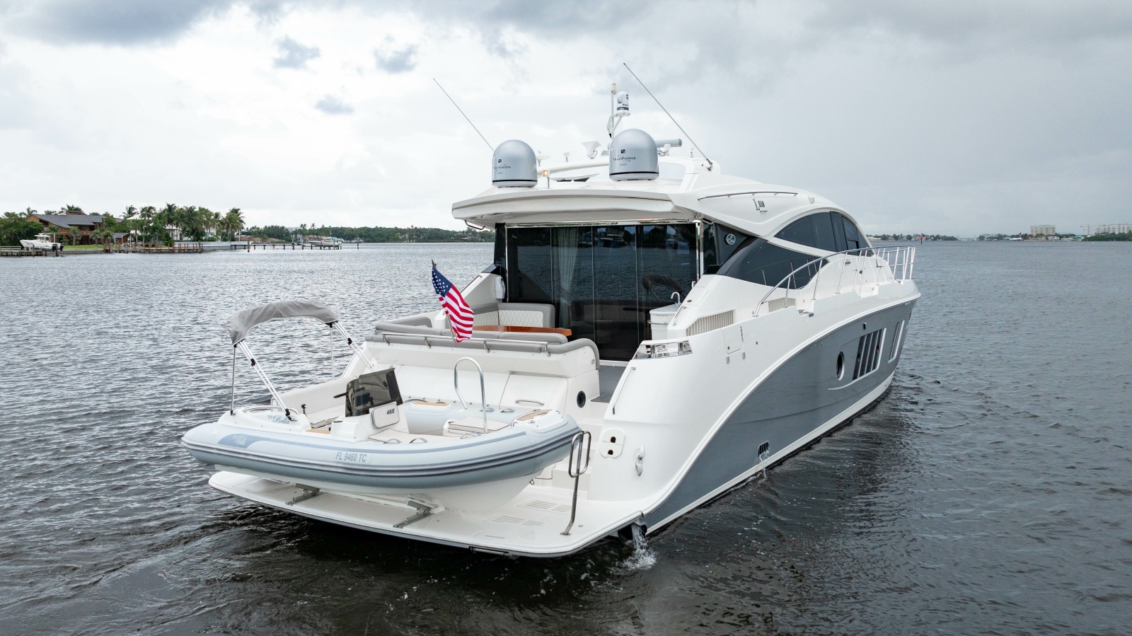 2017 Sea Ray L65