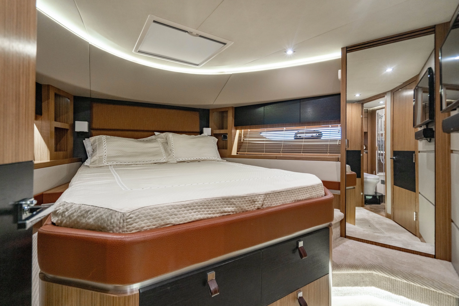 2017 Sea Ray L65