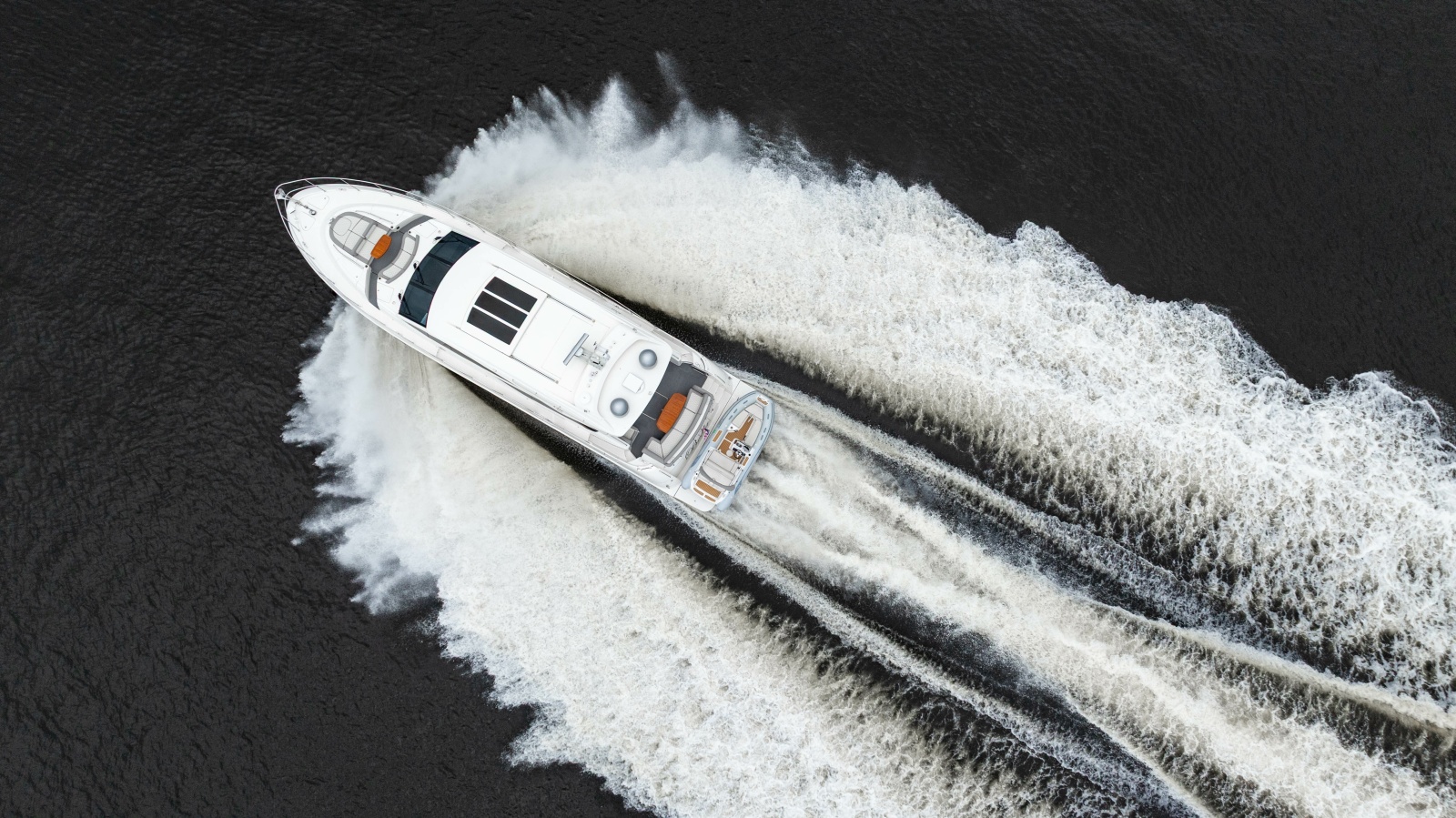 2017 Sea Ray L65