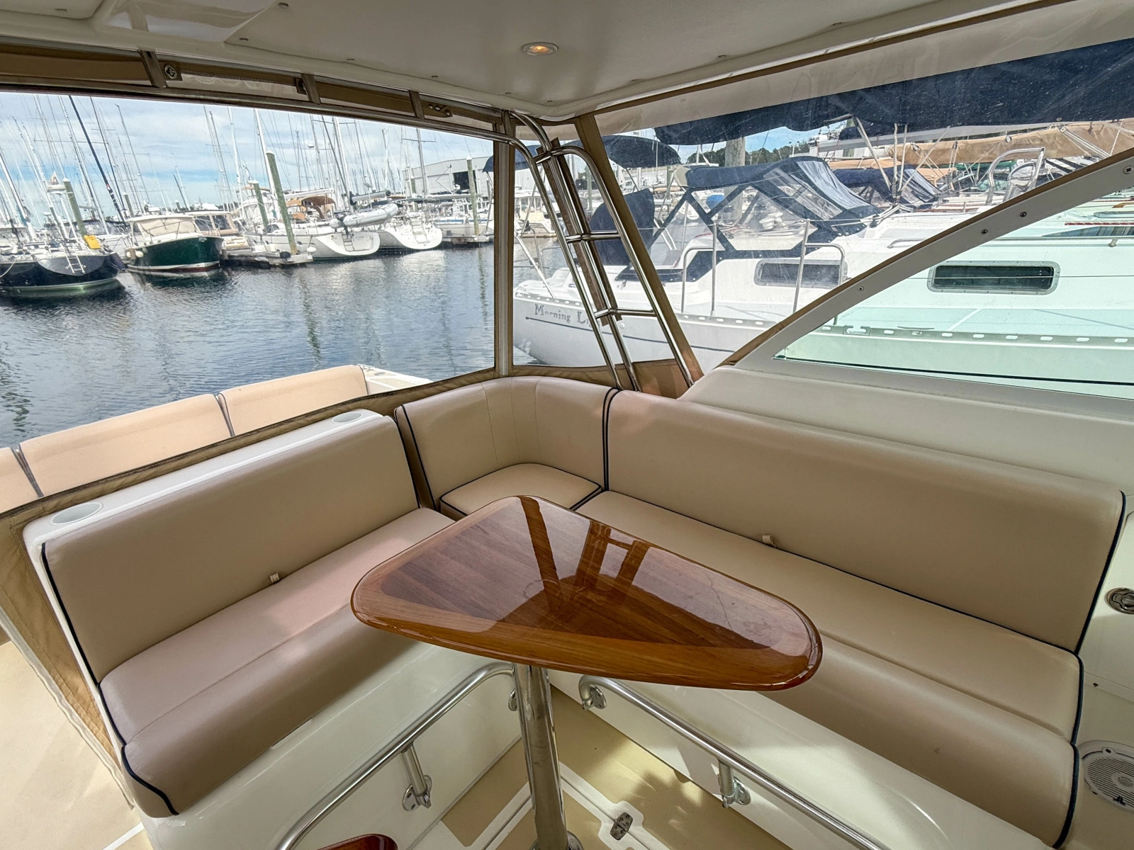 2004 Hunt Yachts SurfHunter 29