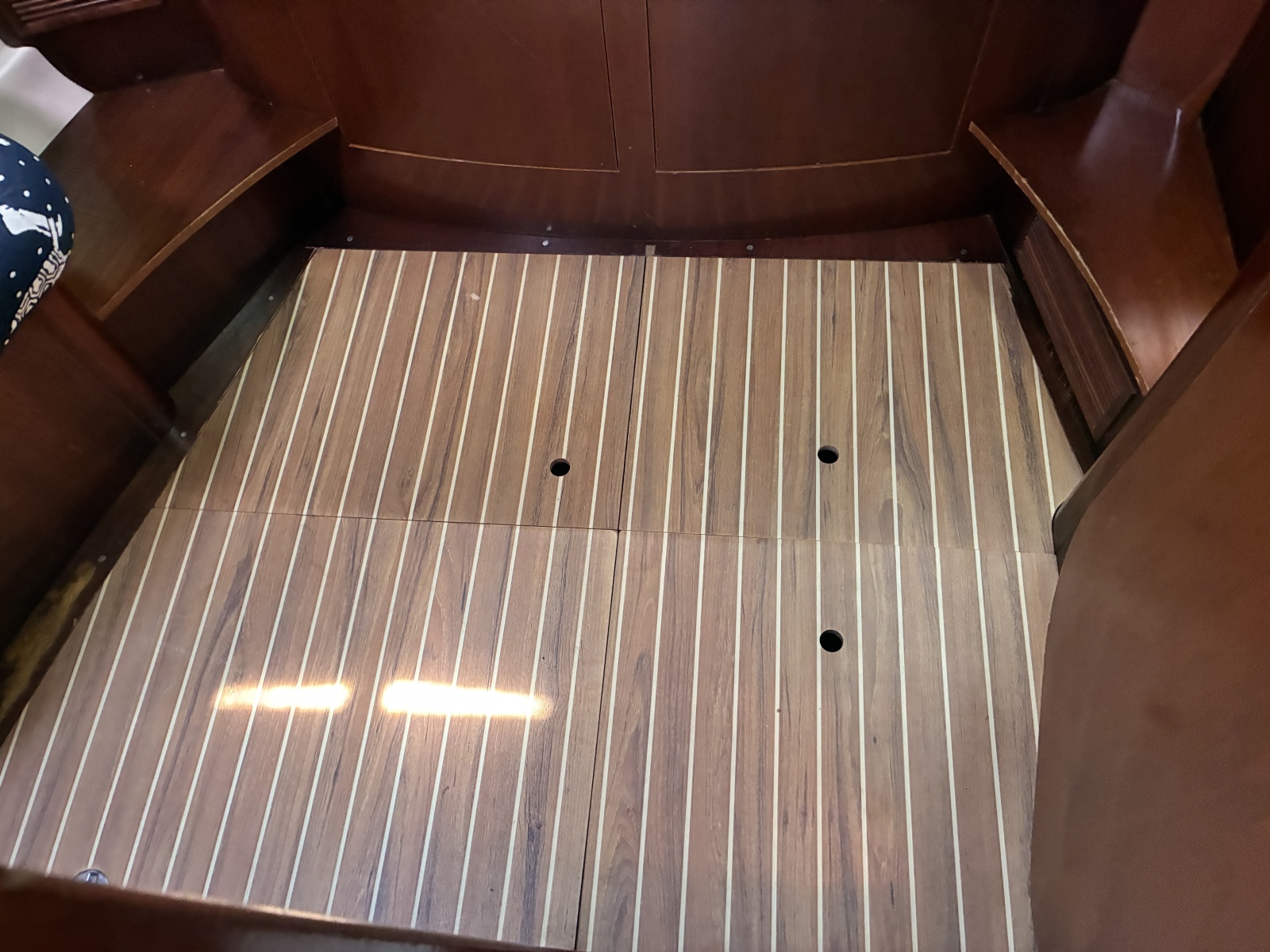 Beneteau 44 Center Cockpit