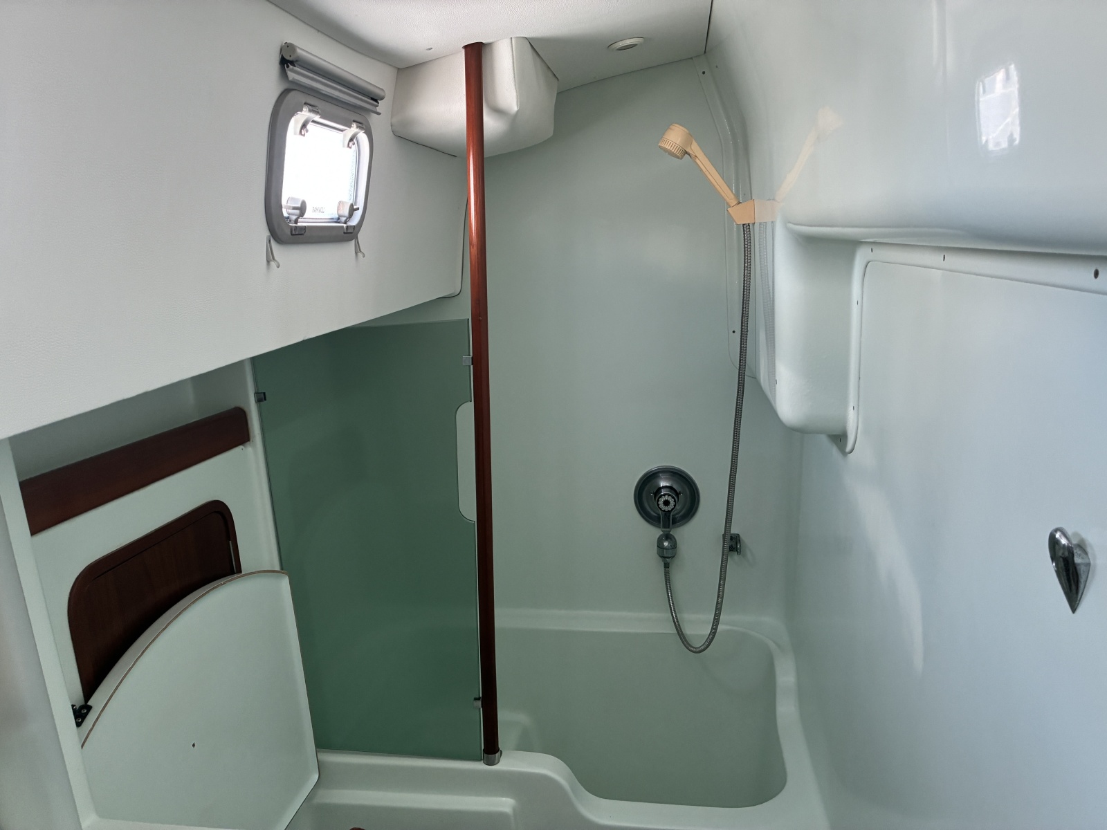 1995 Beneteau 44 Center Cockpit — Beneteau 44 Center Cockpit
