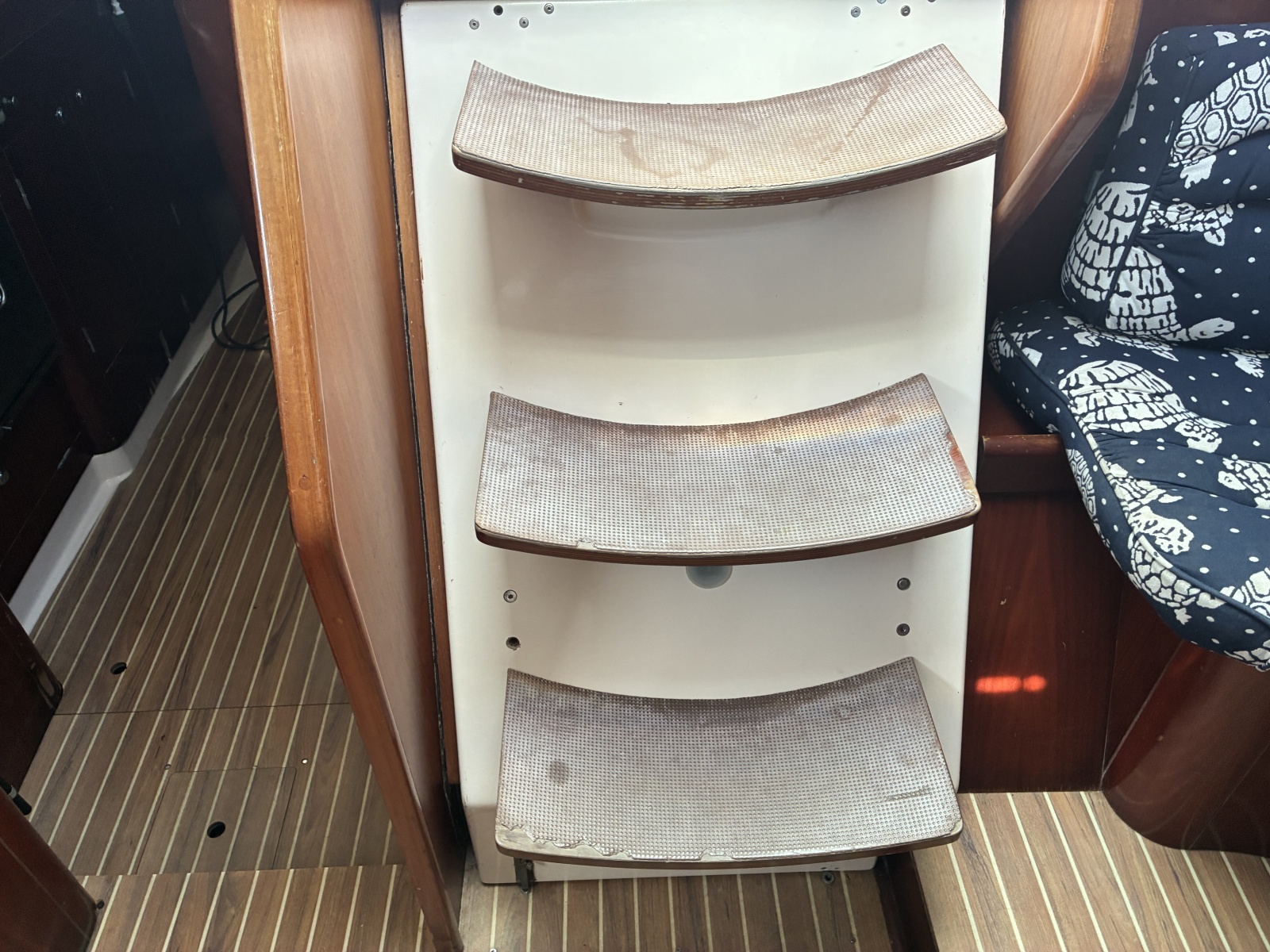 Beneteau 44 Center Cockpit