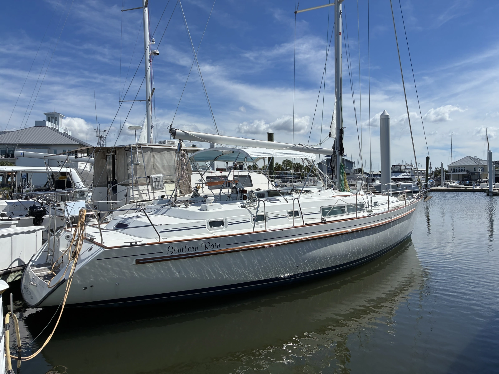Beneteau 44 Center Cockpit