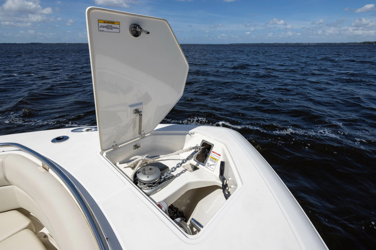 2021 Boston Whaler Realm
