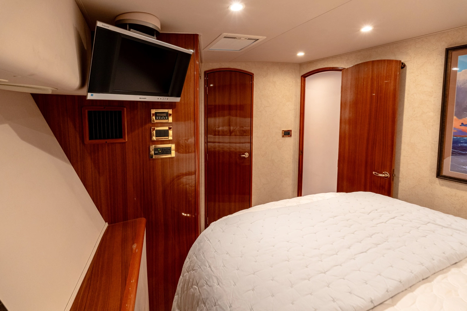 2007 Viking 48 Convertible