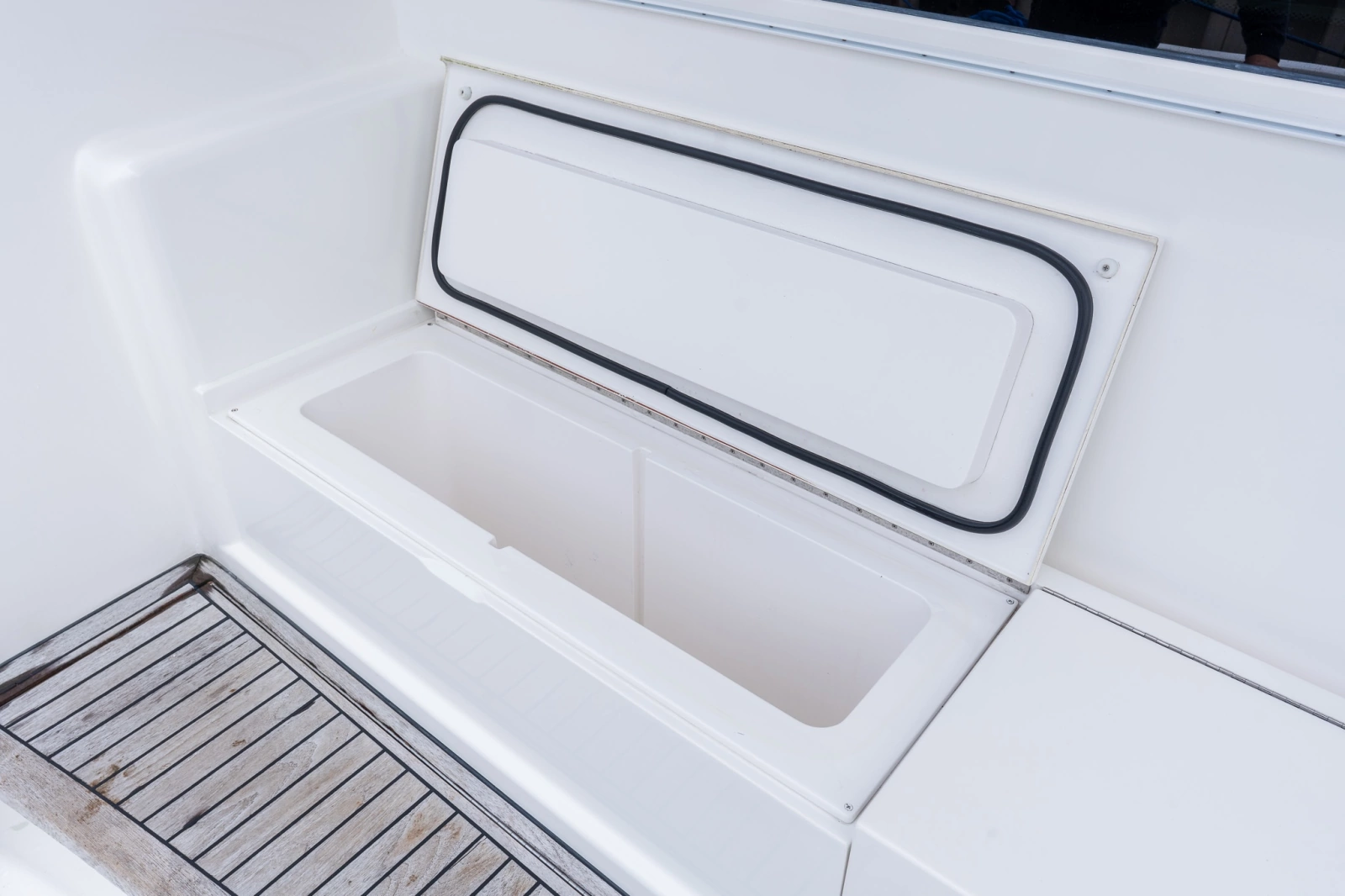 2007 Viking 48 Convertible