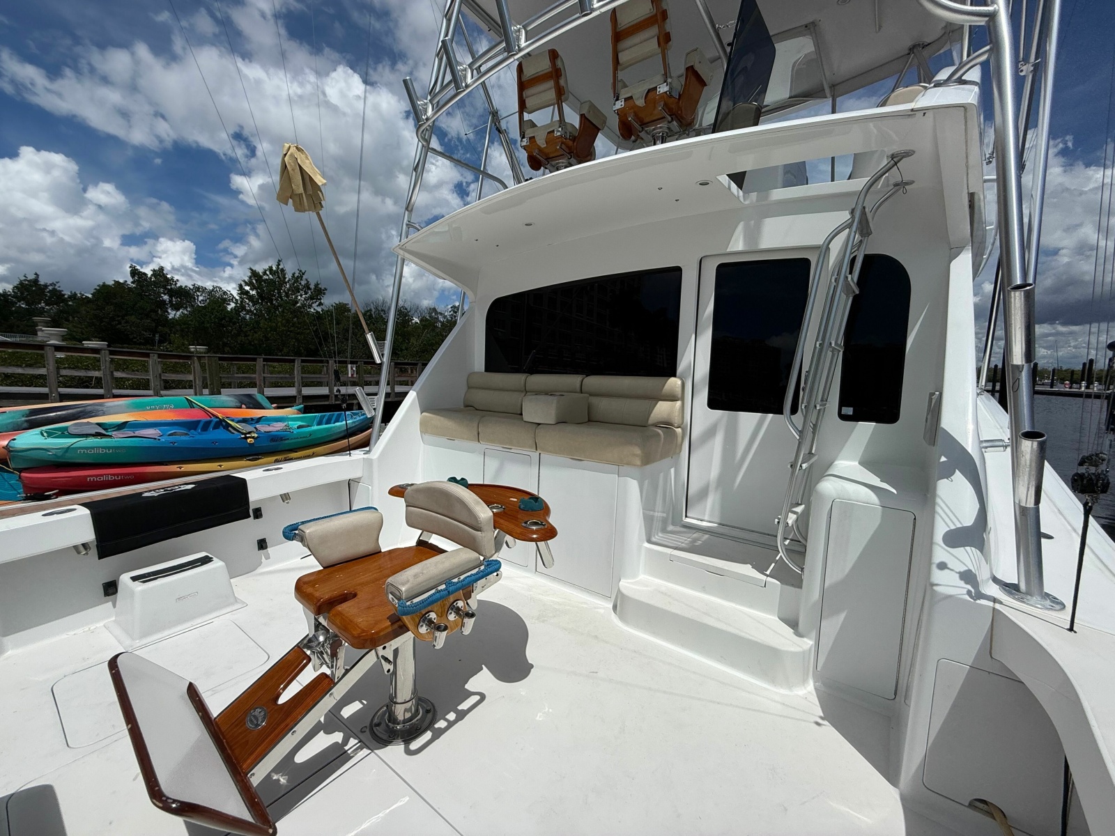 2002 Viking 52 Convertible
