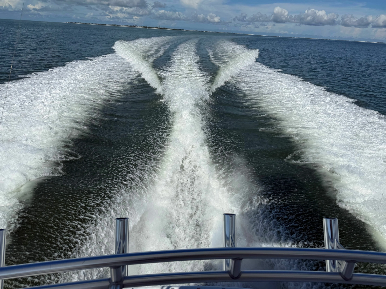 2002 Viking 52 Convertible