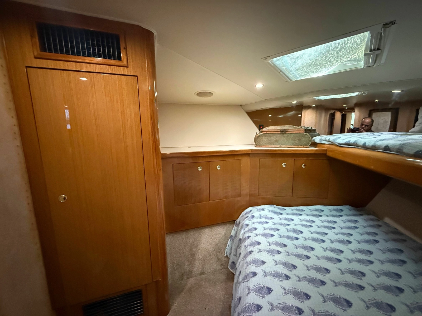 2002 Viking 52 Convertible