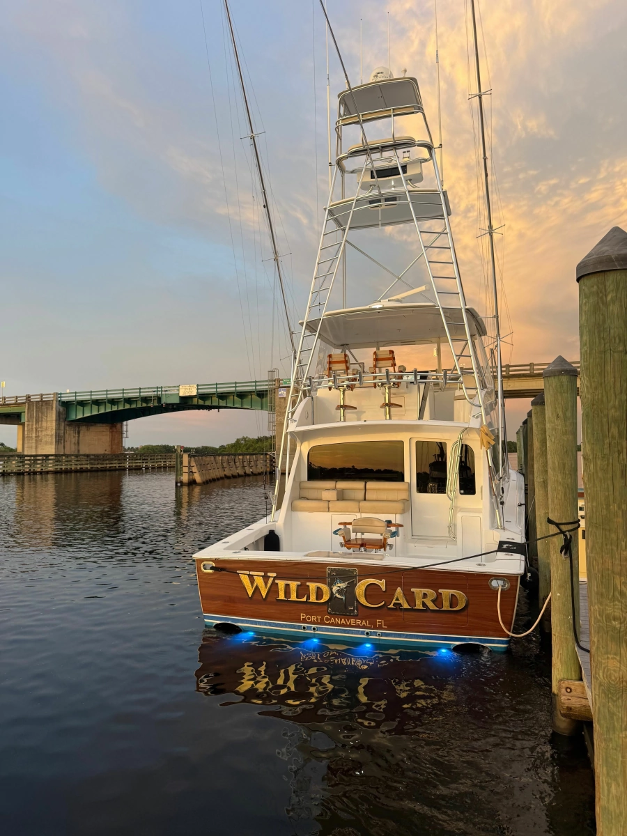 2002 Viking 52 Convertible