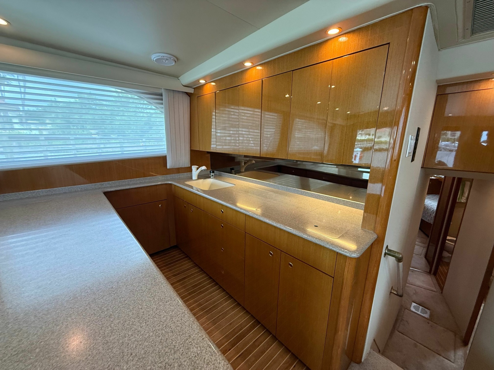2002 Viking 52 Convertible