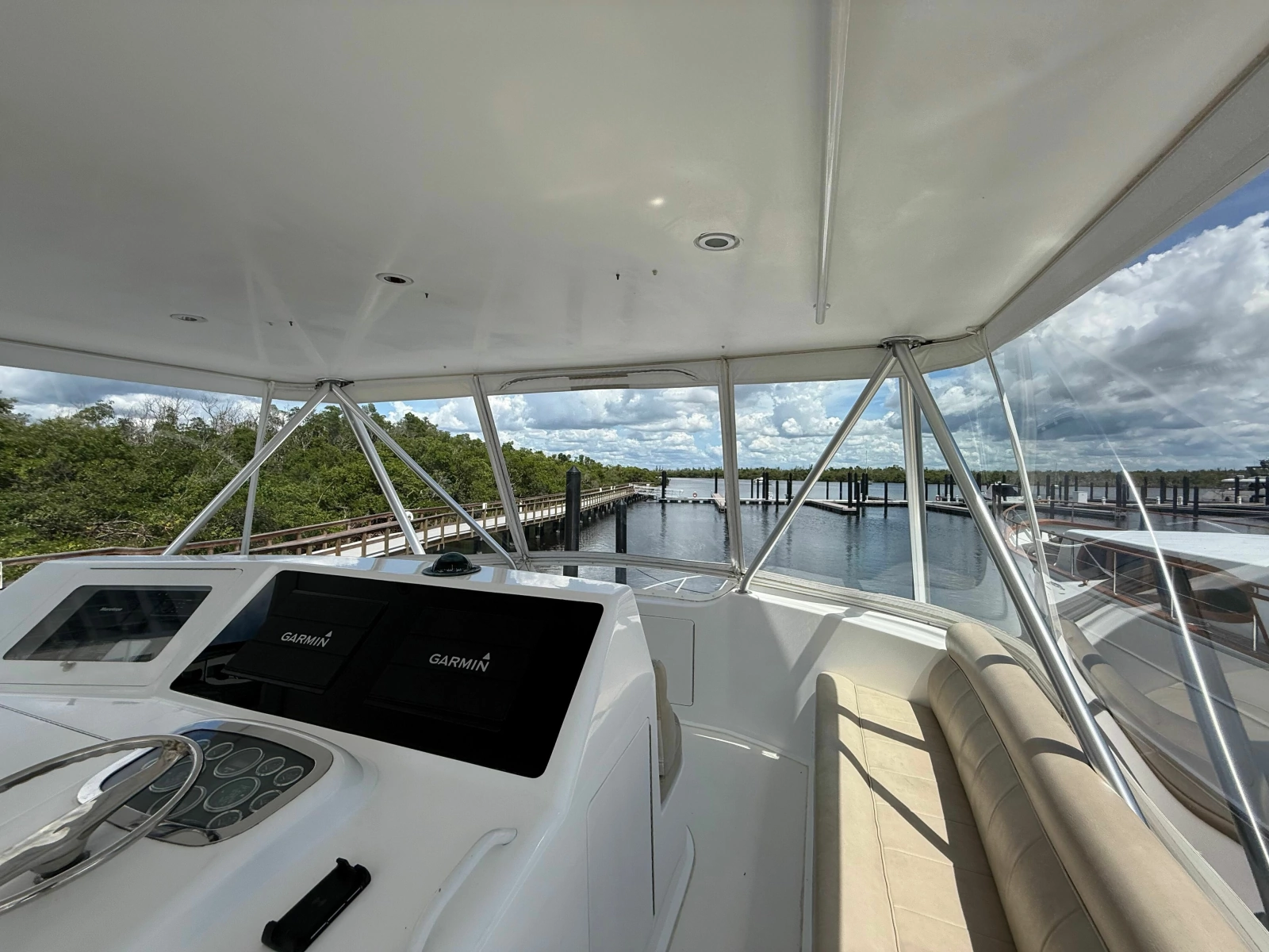 2002 Viking 52 Convertible