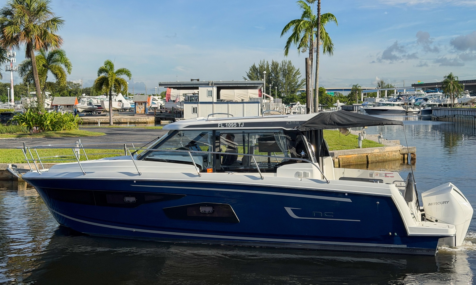 2022 Jeanneau NC 1095 Coupe