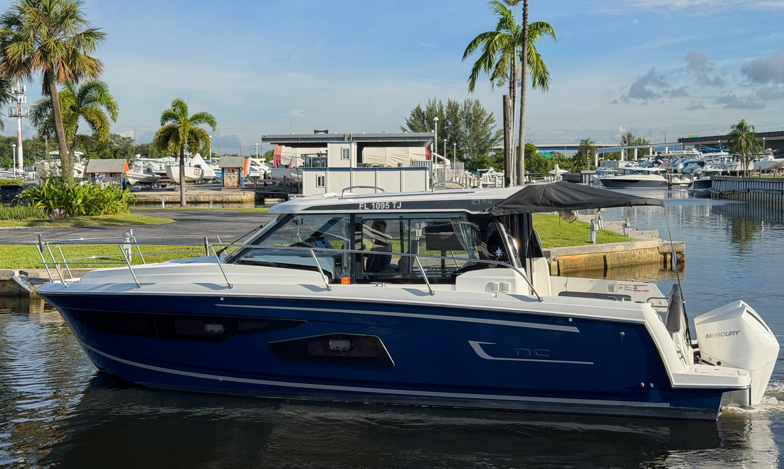 2022 Jeanneau NC 1095 Coupe