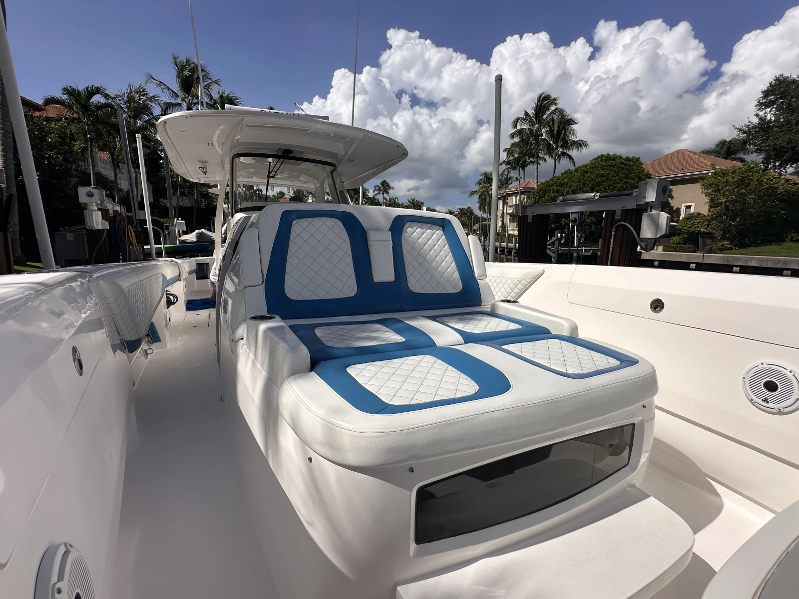 2020 Intrepid 407 Panacea